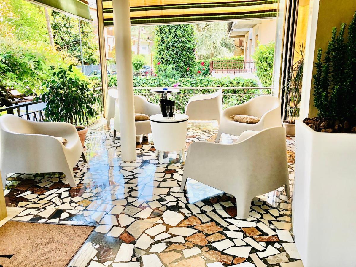 קסטרוקארו טרמה Hotel Villa Serena מראה חיצוני תמונה