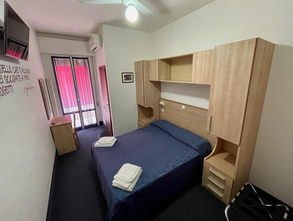 קסטרוקארו טרמה Hotel Villa Serena מראה חיצוני תמונה